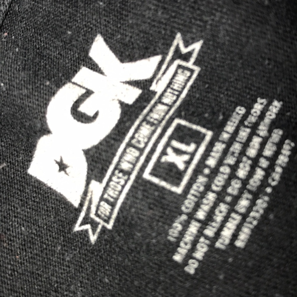 Shirts - Picture 7 of 7